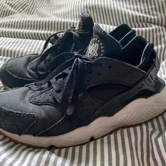 black huaraches womens size 9